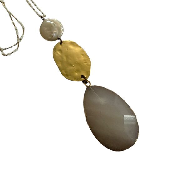 Anthropologie Miriam Pendant Necklace White Beads Gold Accents Natural Stone - Picture 9 of 13
